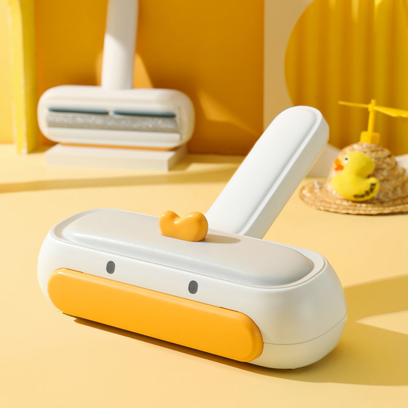 Household Pet Brush Scraping Floating