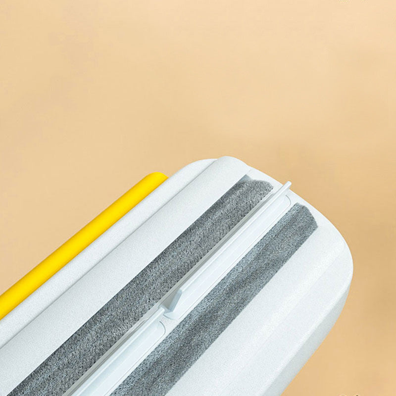 Household Pet Brush Scraping Floating